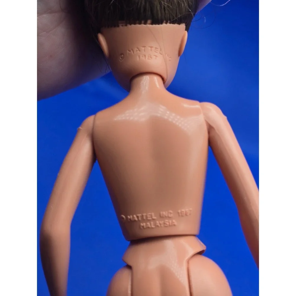 Vintage Barbie Doll Mattel 1992 Cheerleading Courtney Friend Skipper No Clothes